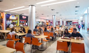 Praça de Alimentação Shopping Parangaba